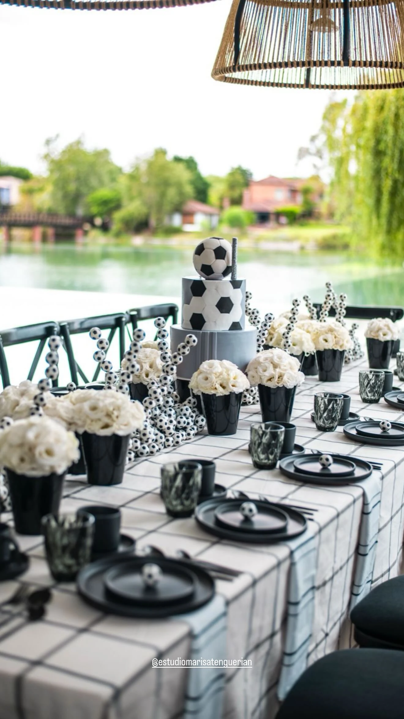 Benedicto López tuvo una decoración con pelotas. Fotos: IG. 