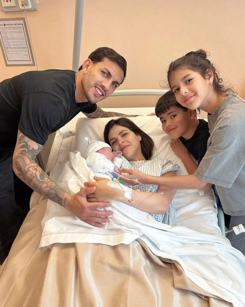 La felicidad de Leandro Paredes y Camila Galante por la llegada de su hijo: mostraron la primera foto