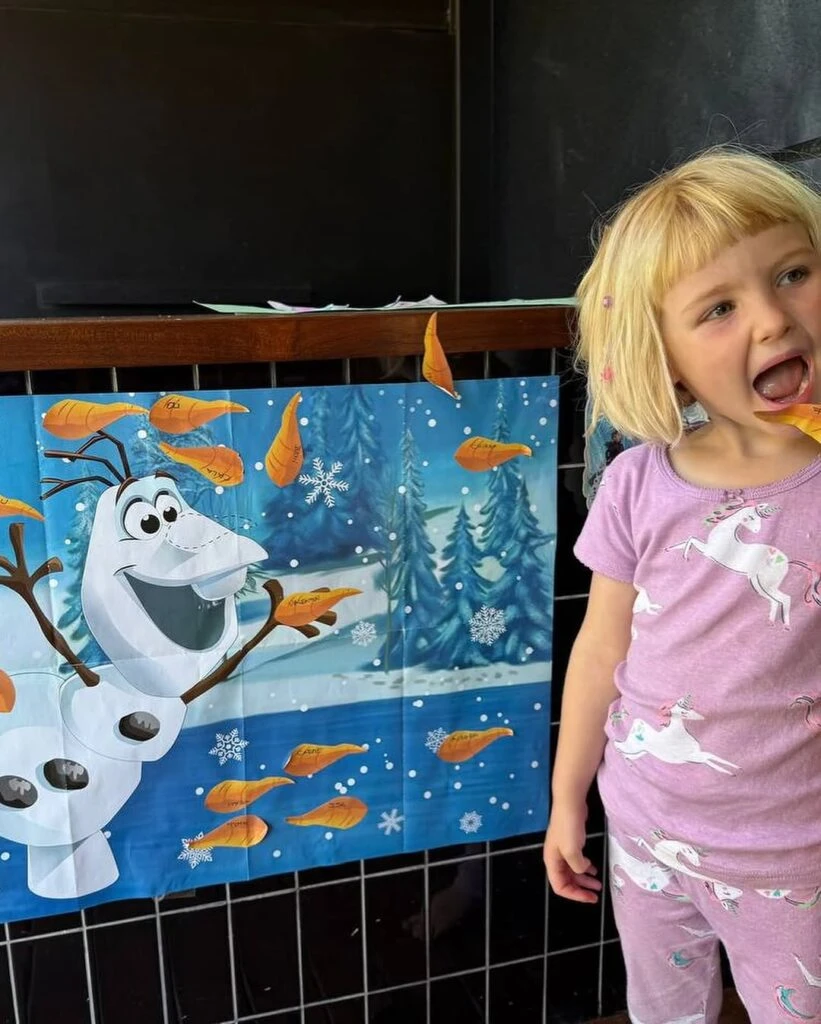 La niña festejó sus cuatro años. Fotos: IG.