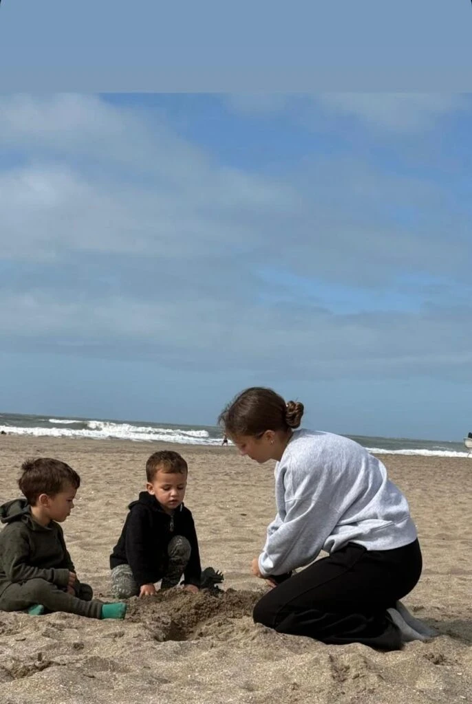 Las fotos de la escapada familia de Mica Viciconte y Fabián Cubero a Mar de las Pampas