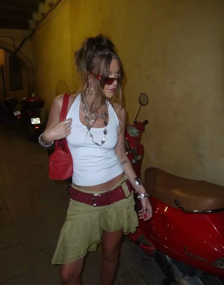 Cuáles son los ítems infaltables para armar un look ideal para ir al Lollapalooza 2025