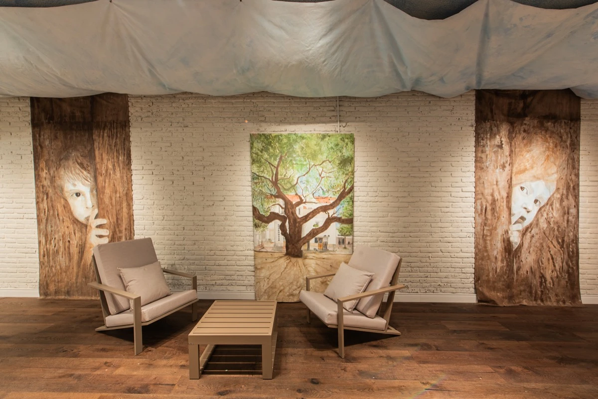 En la muestra se presentan 45 espacios sobre 6.110 metros cuadrados.