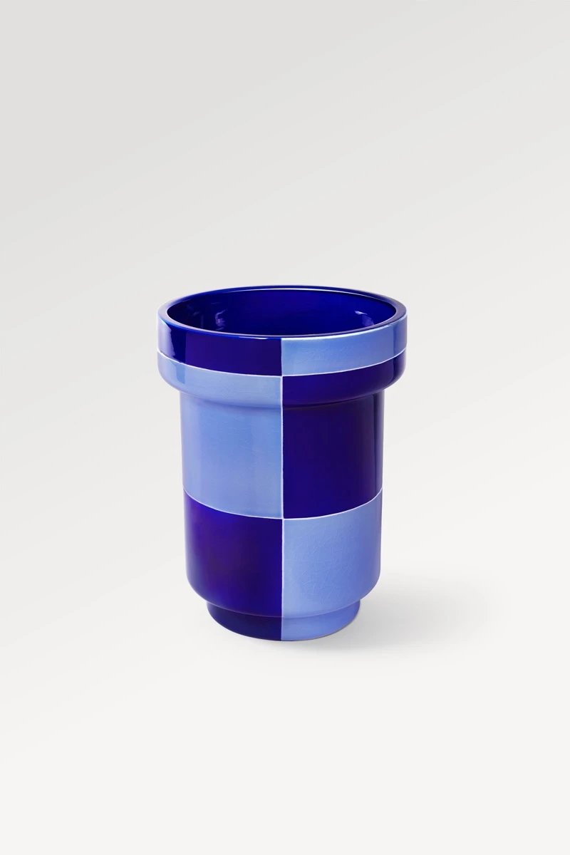 Un vaso de Cristián Mohaded para Louis Vuitton.