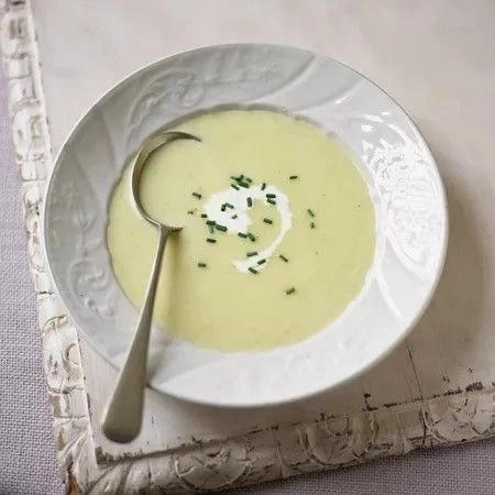La receta de la sopa de papa y puerro de la película "Ratatouille"