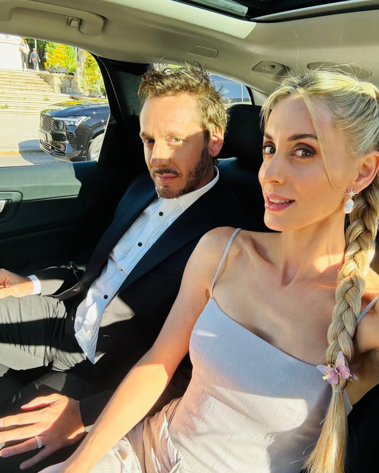 La trenza effortless de Anita Espasandin el peinado cool que también funciona para una gala