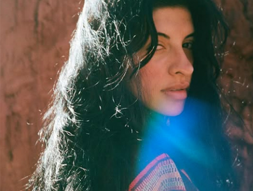 Cazzu se reinventa en "Latinaje": un viaje íntimo por su alma y su identidad latina