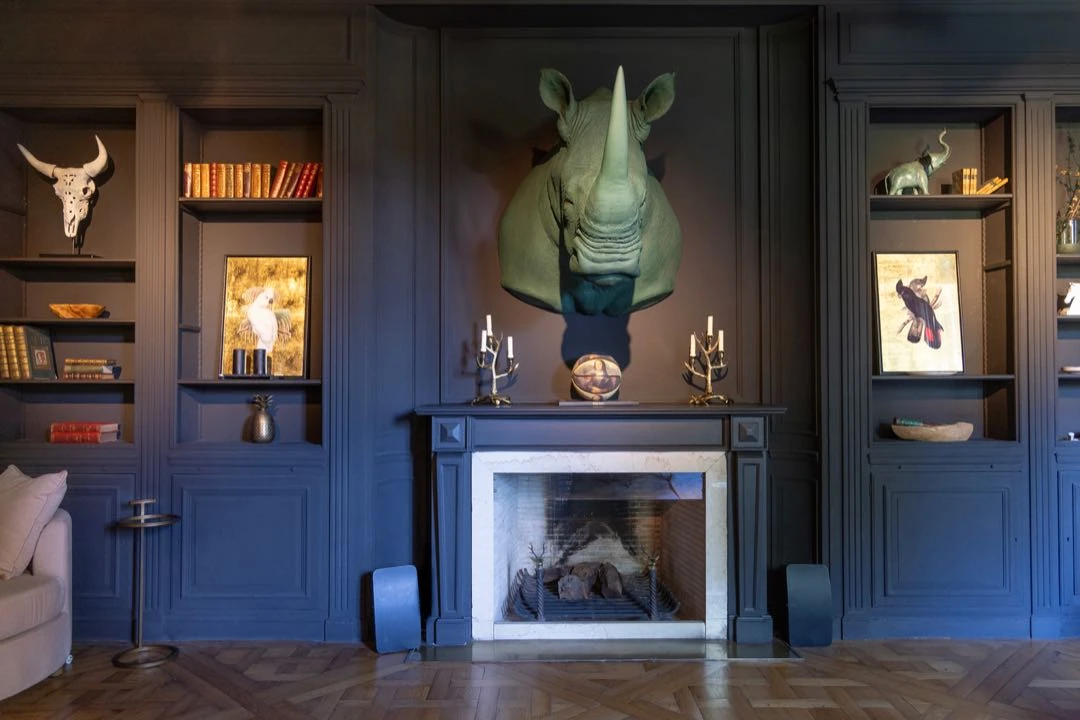 Una decoración con evocación safari que remite a la historia y a otras épocas. 