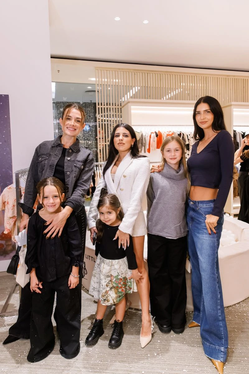 Cami Homs, Valu Cervantes, Zaira Nara y sus hijas 