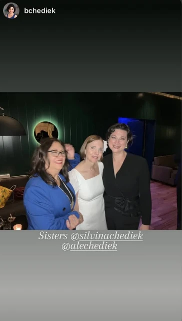 Silvina Chediek el día de su boda, con sus dos cuñadas