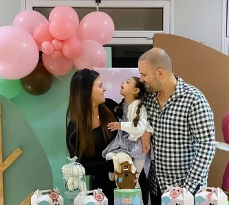 Fiamma, Emily y Santi