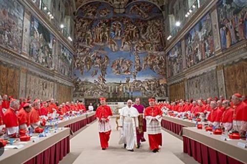 Así Francisco salía del cónclave cuando fue elegido Papa