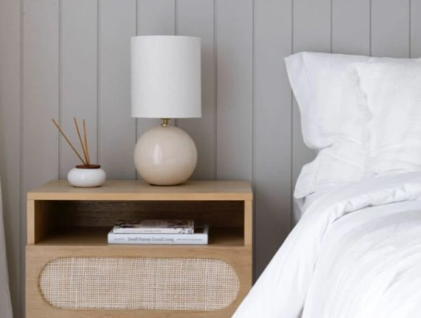 Mesas de luz: cómo elegir el modelo ideal para tu dormitorio