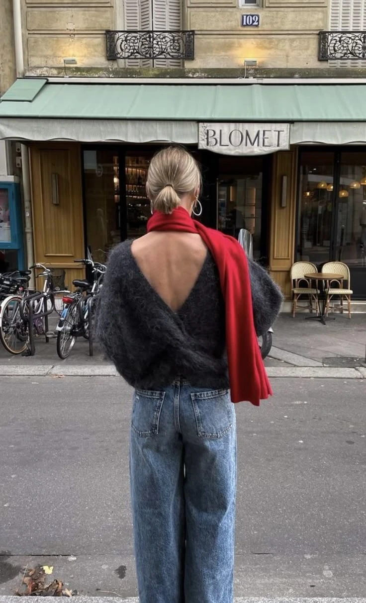 El suéter protagoniza los looks más fashionistas este otoño 2025