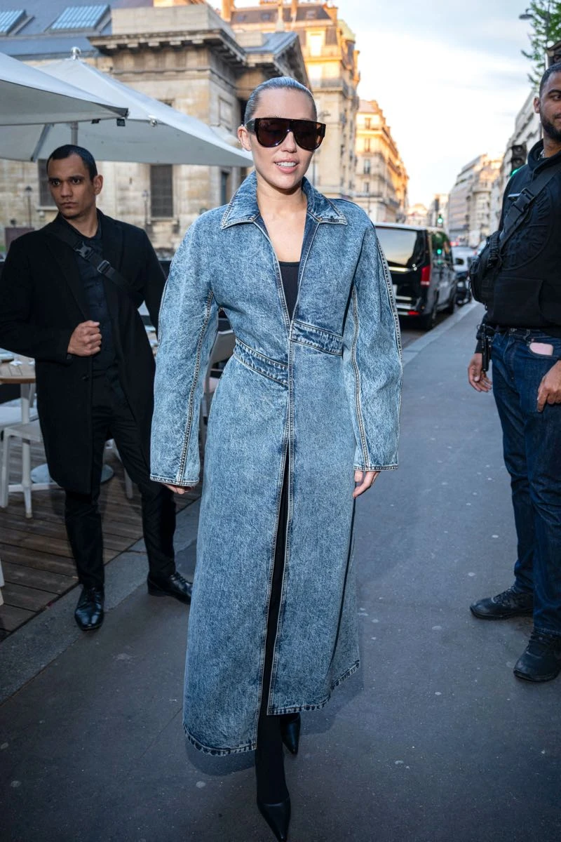 Miley Cyrus en París.