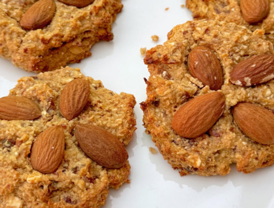 Galletitas de avena y dátiles: la receta fit para la merienda que se hace en la procesadora