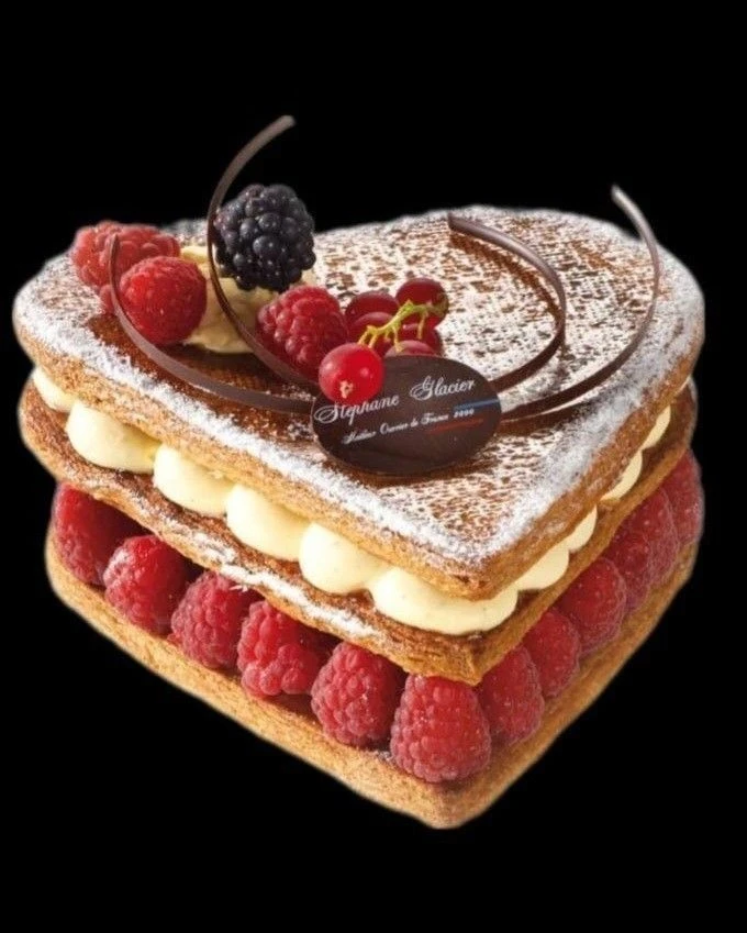 La torta "a la francesa" que eligió Juliana Awada para soplar las velitas en París