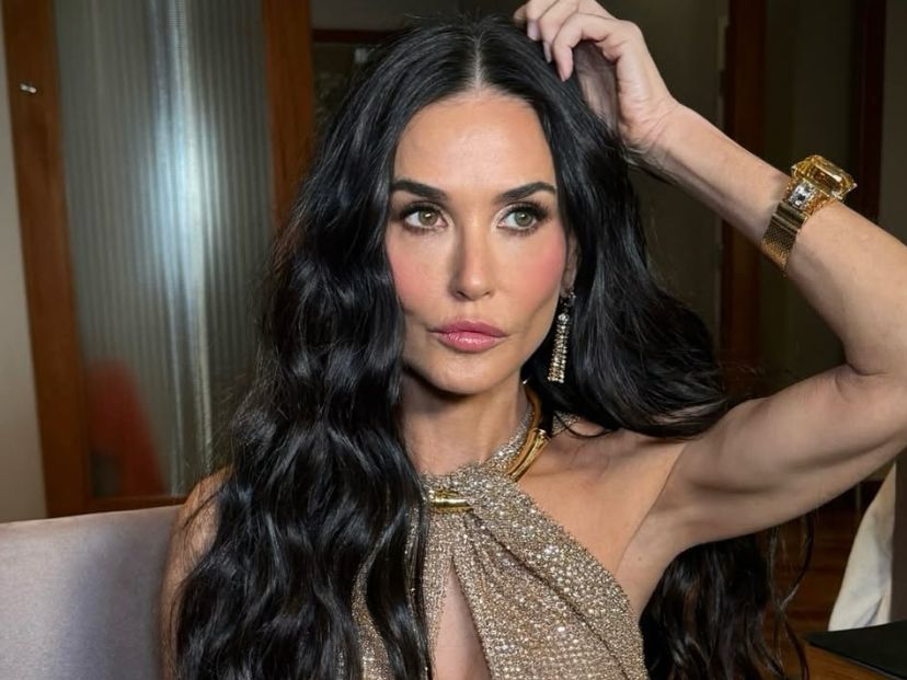 Demi Moore sorprende con nuevo look: se hizo el corte "flippy lob" de tendencia