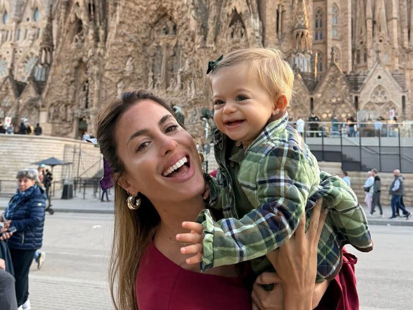 El adorable look de Bianca, la hija de Agustina Casanova, en España