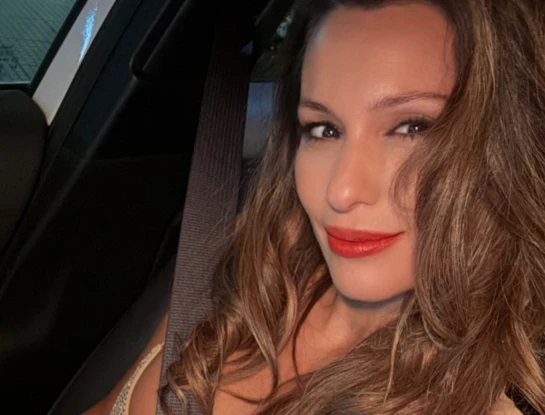 Pampita mostró cómo llevar las botas slouchy en un look boho chic