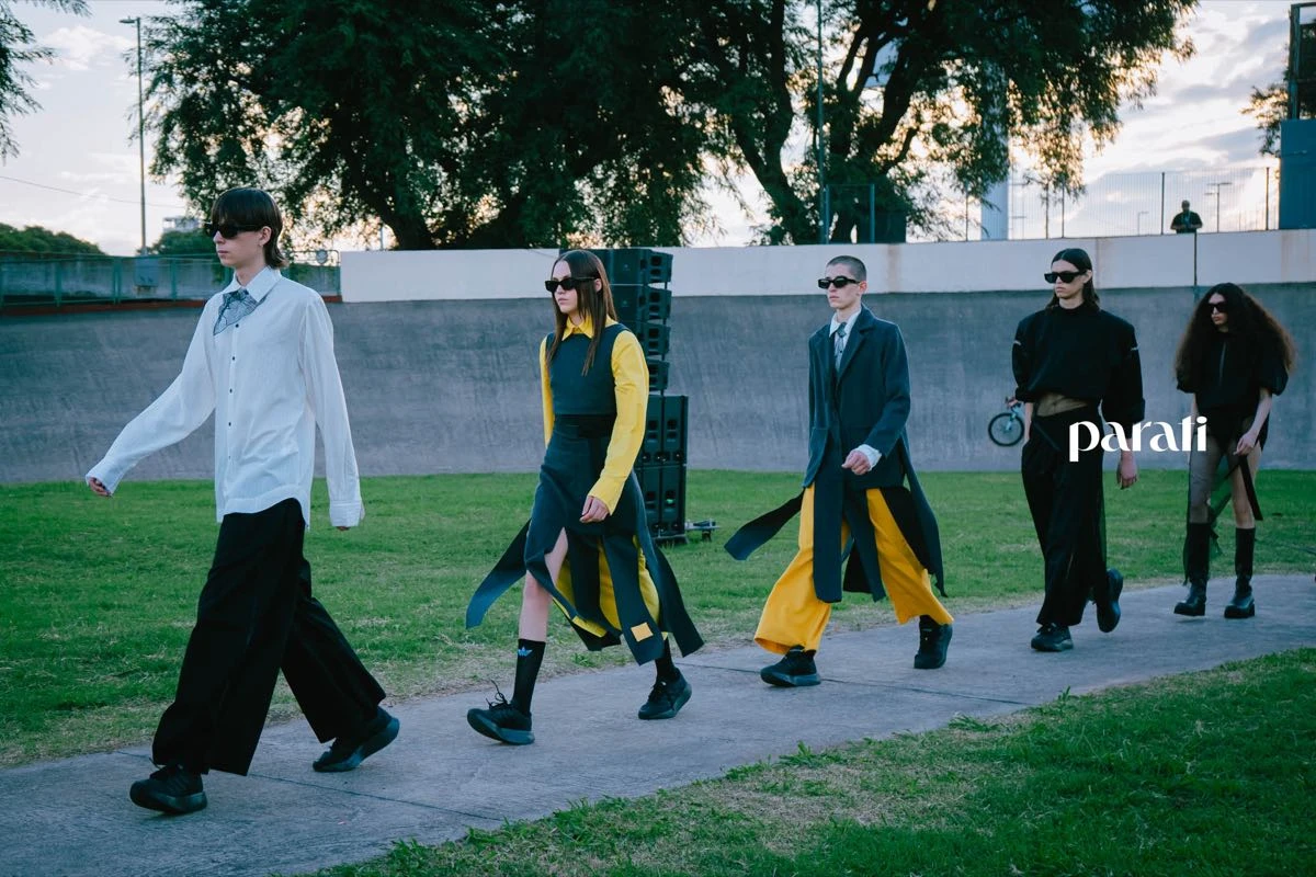 Kostüme y adidas Originals.