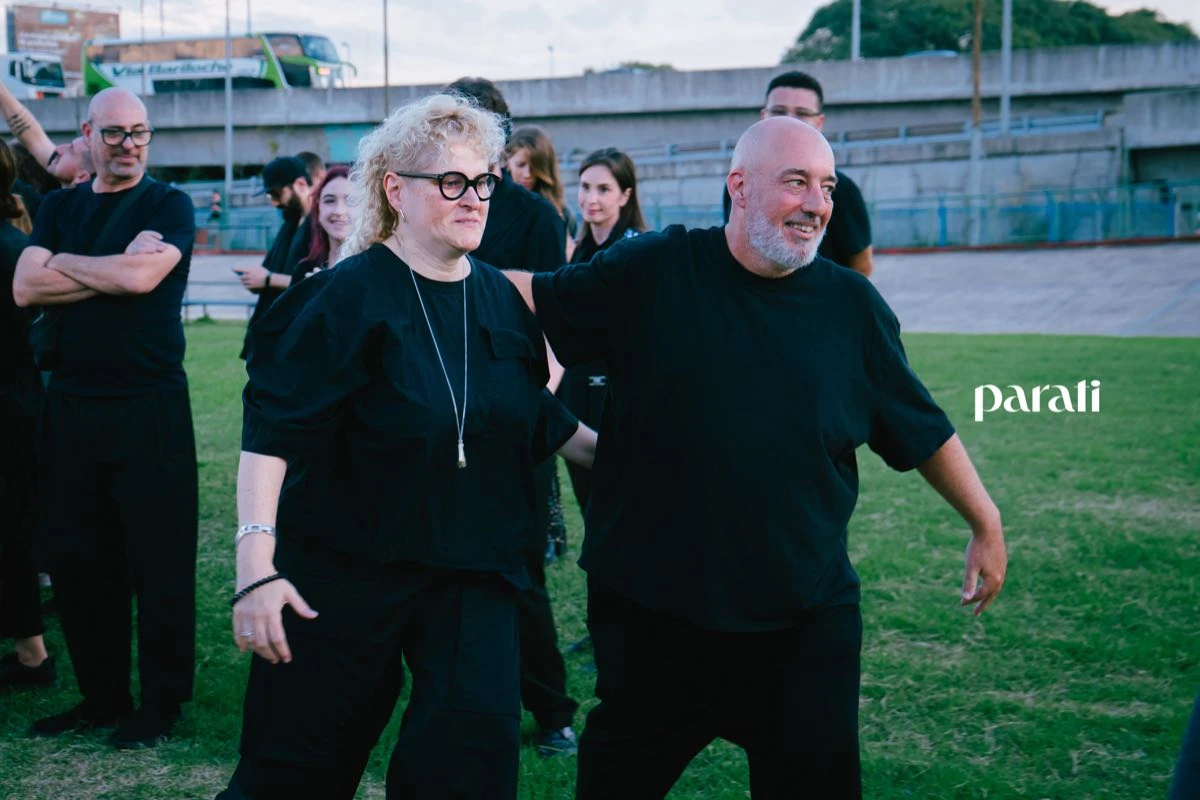 Desfile de Kostüme junto a adidas Originals.