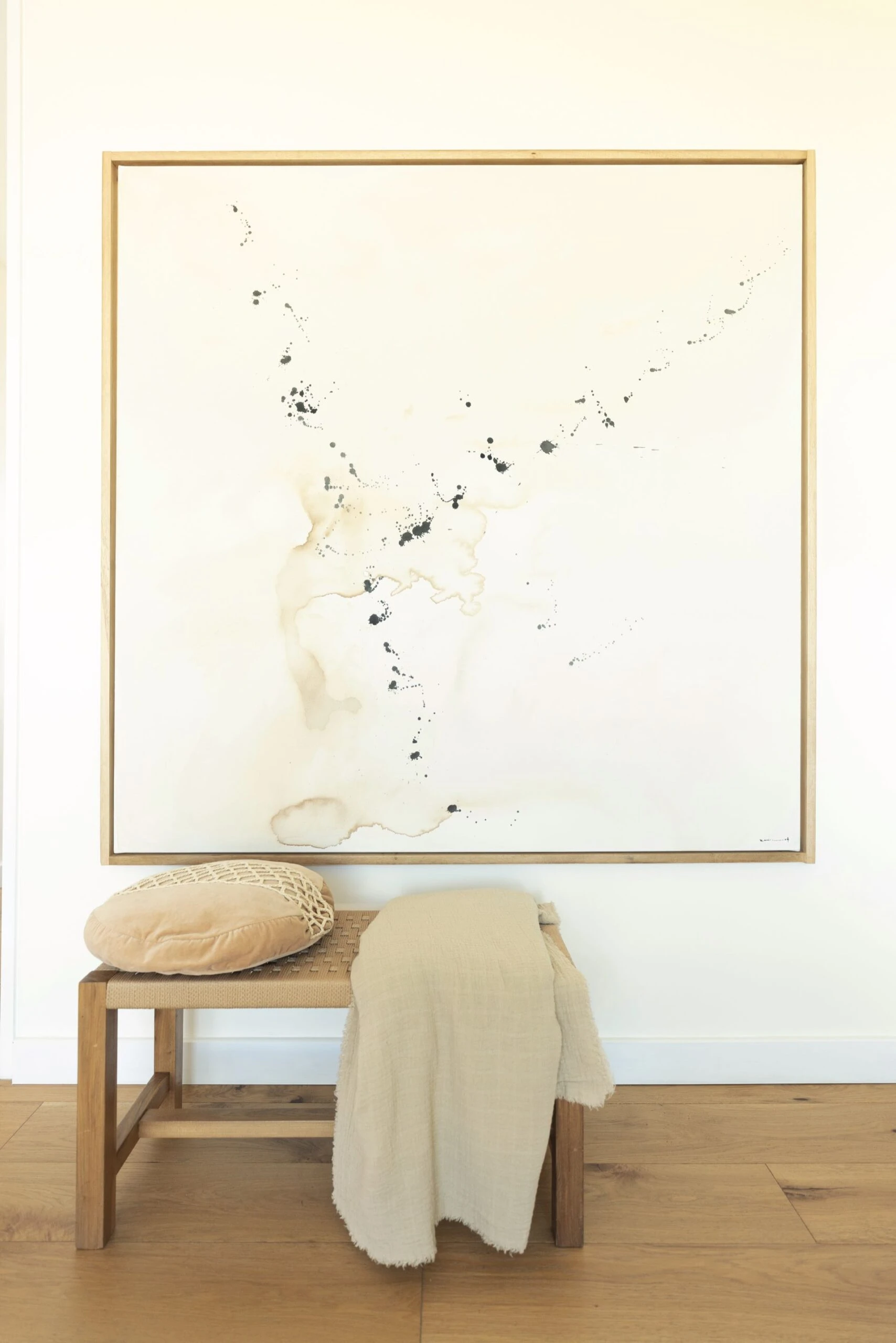 “El recibidor es como el filtro por el que pasa la energía antes de entrar a nuestro mundo interior", afirma Carlos Romero, experto en feng shui.