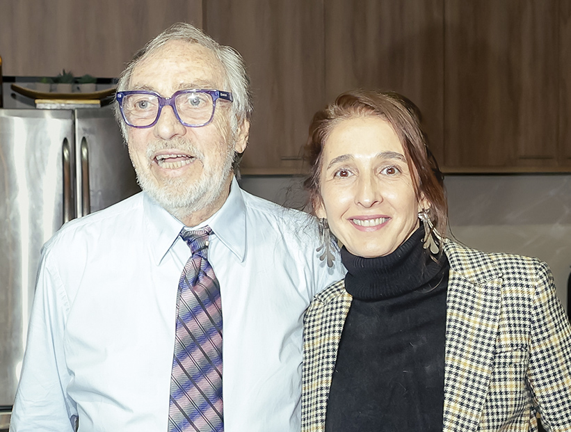 Quién es Saula Benavente, la misteriosa novia de Luis Brandoni: celebró con el actor su cumpleaños número 85