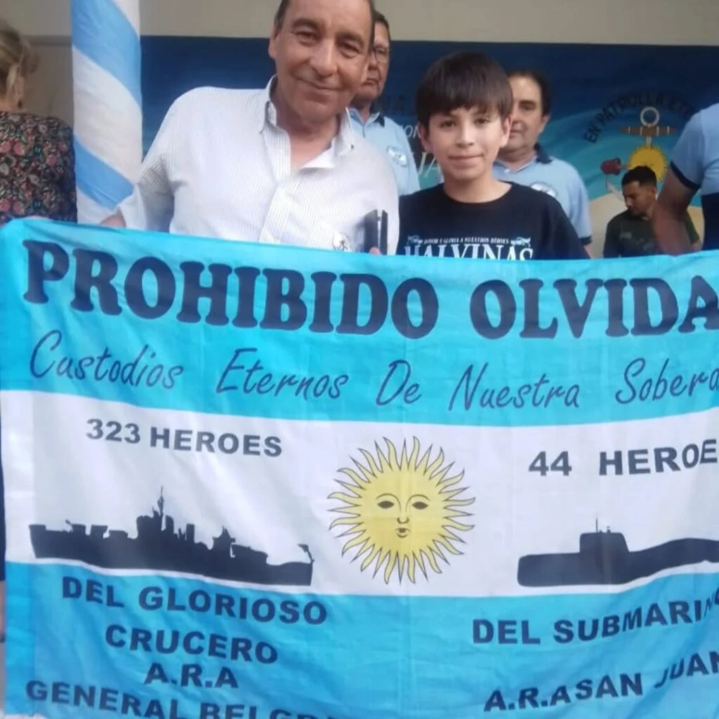 Felipe Villegas, el niño que creó un museo de Malvinas