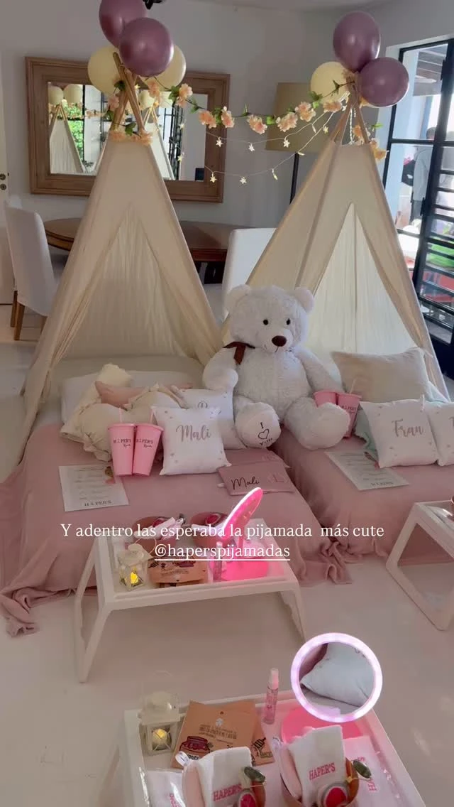Zaira Nara organizó también un pijama party para las invitadas. Fotos: IG.