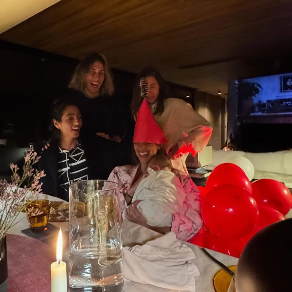 La actriz celebró con su grupo más íntimo de amigas. Foto: IG.