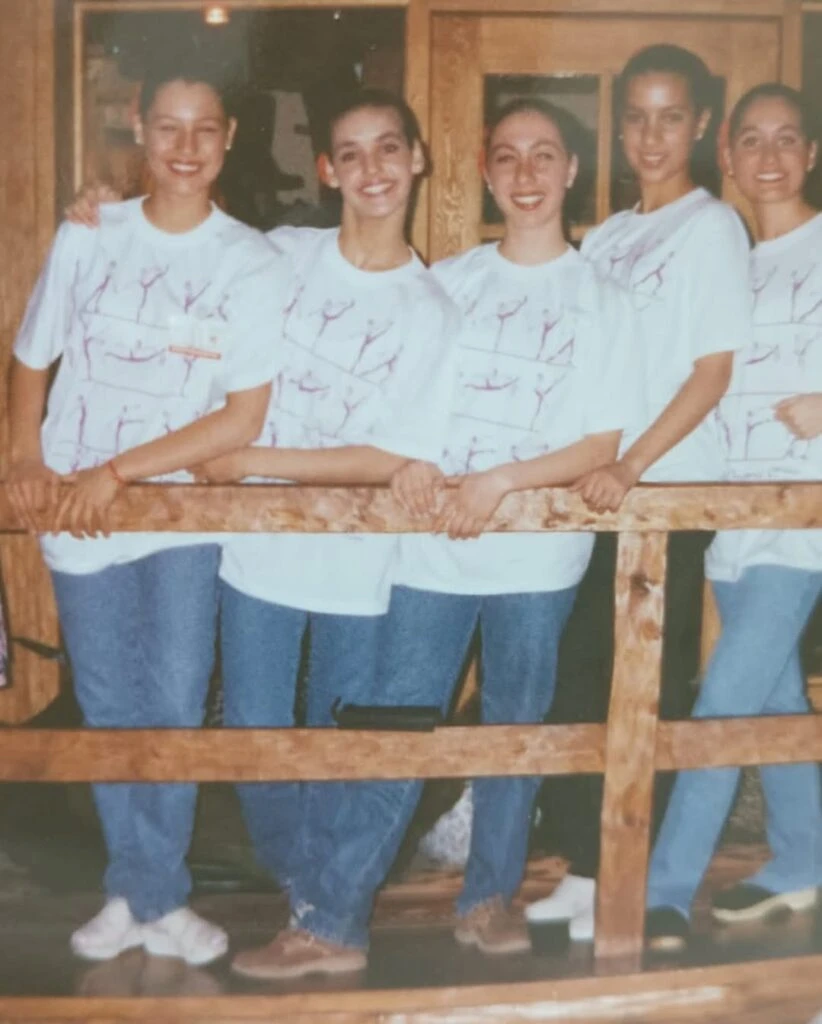 Pampita haciendo danza cuando era chica. Foto: IG