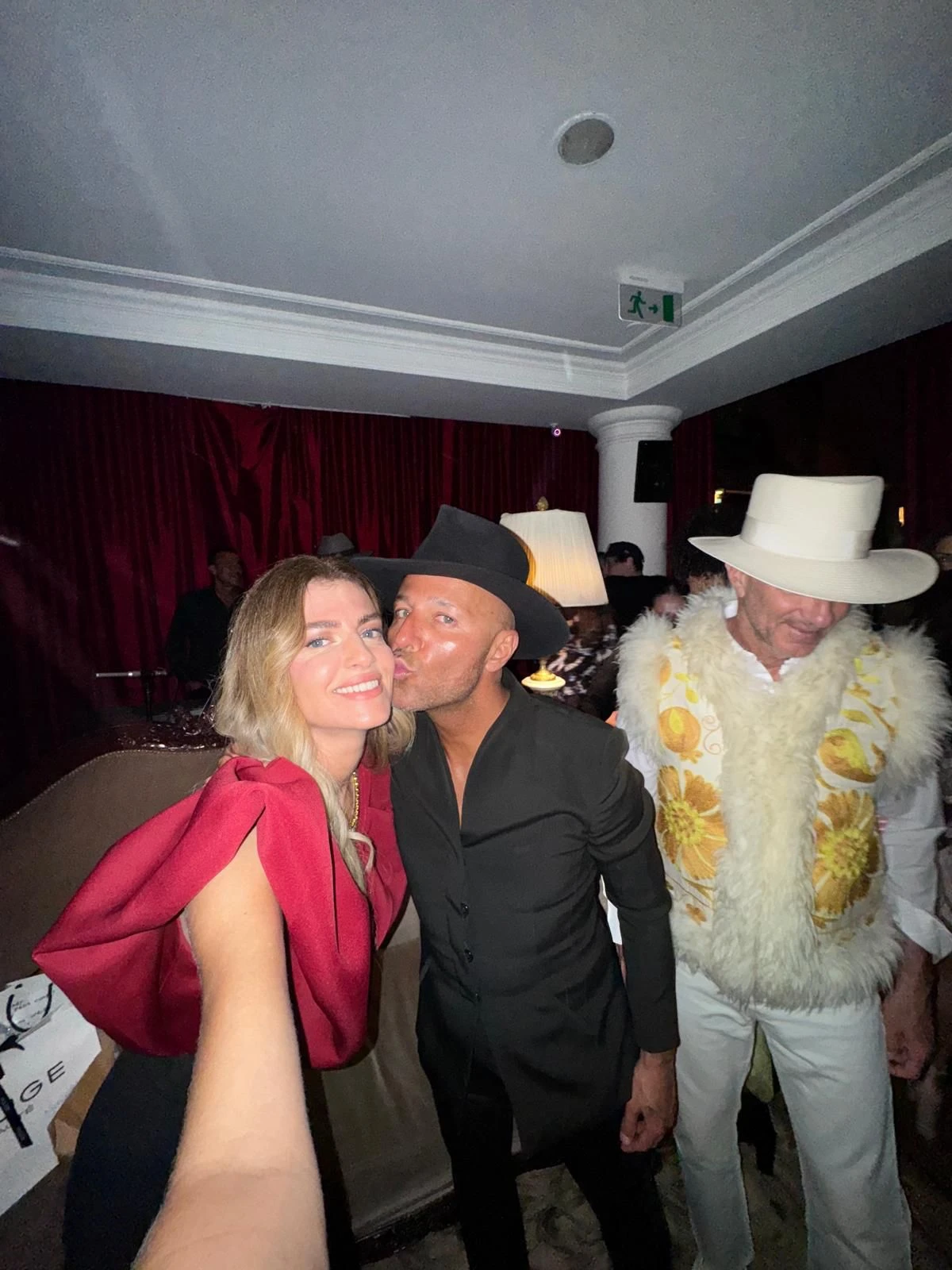 Gaby Álvarez junto a la top Daniela Urzi y Alan Faena.