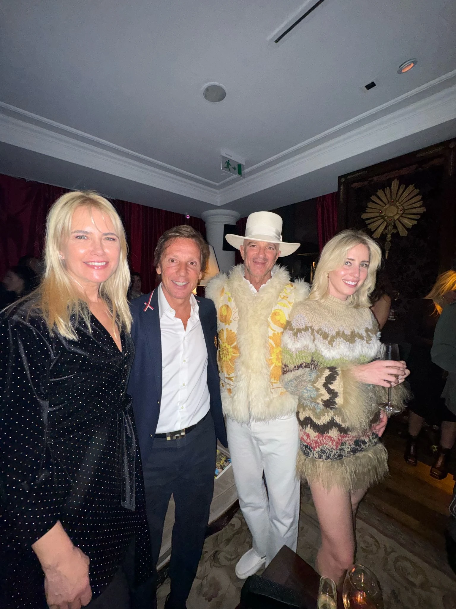 Valeria Mazza, Alejandro Gravier junto a Alan Faena y su pareja. 