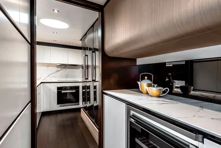 El súper yate de Cristiano Ronaldo tiene una cocina totalmente equipada. 