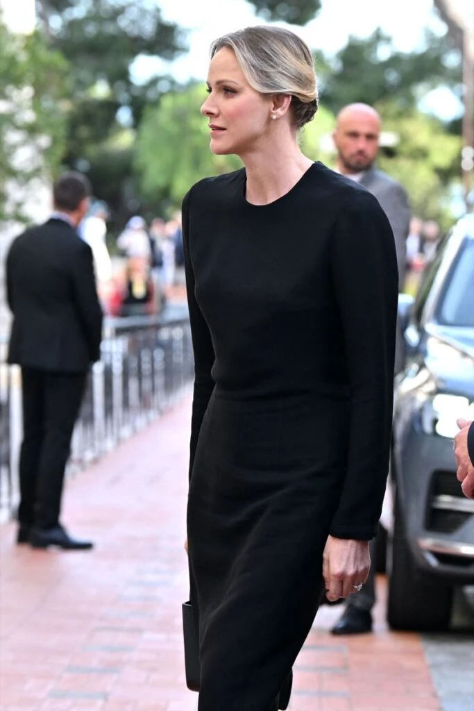 La imagen tiene un atributo ALT vacío; su nombre de archivo es Ftn_042325_Pope_Francis_Mass_Monaco0002-683x1024.jpg