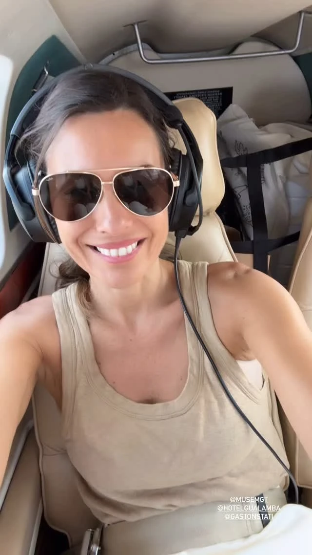 look Pampita executive relaxed