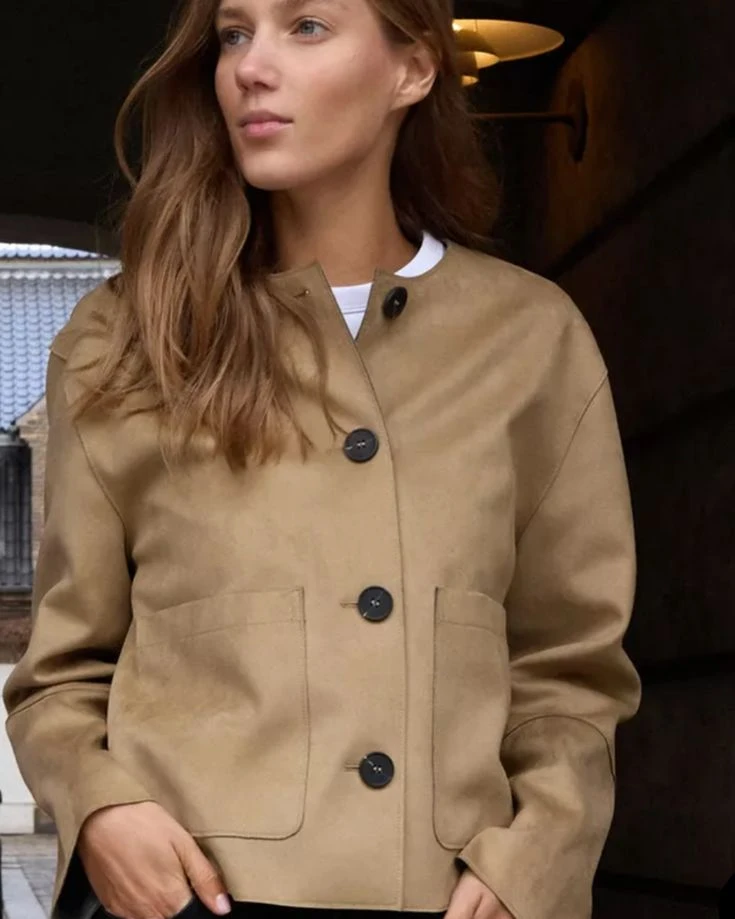 Chaqueta cuello redondo