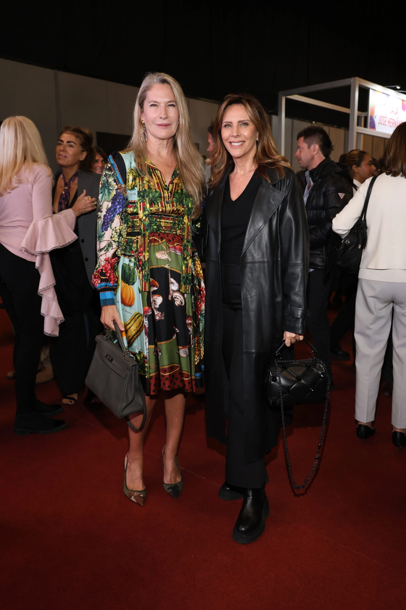 Ana Rusconi y Adriana Salonia para la presentación de _El misterio del último Stradivarius_