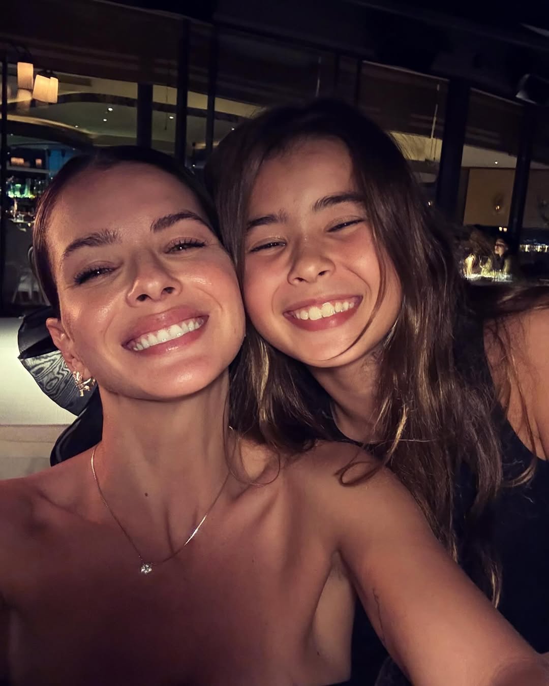 Así fue el festejo de los 13 años de Rufina: la China Suárez e Icardi convirtieron la "casa de los sueños" en un "boliche"