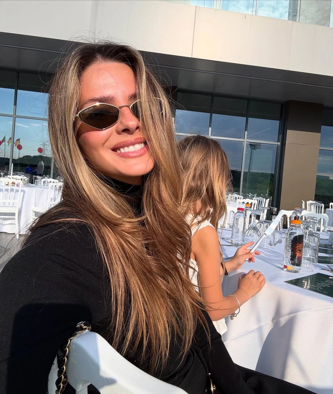 Las fotos que compartió la China Suárez en un mensaje desafiante dirigido a sus haters