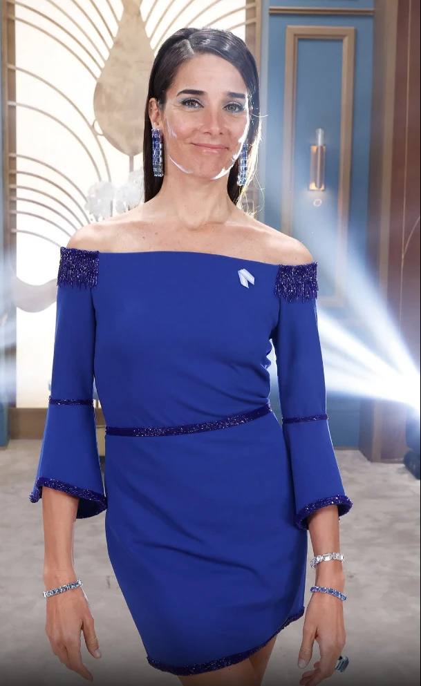 Juana Viale y su homenaje de moda al 25 de mayo con un diseño de Bogani