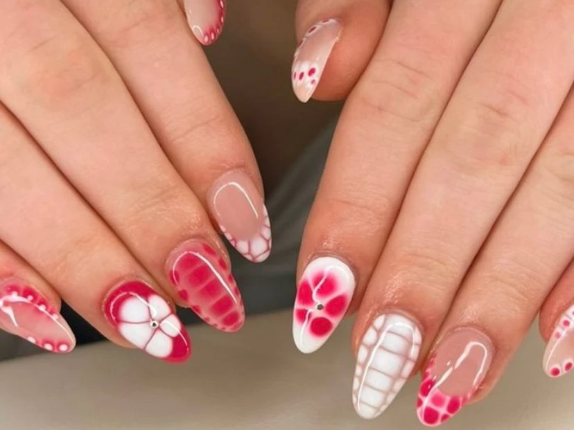 blooming nails