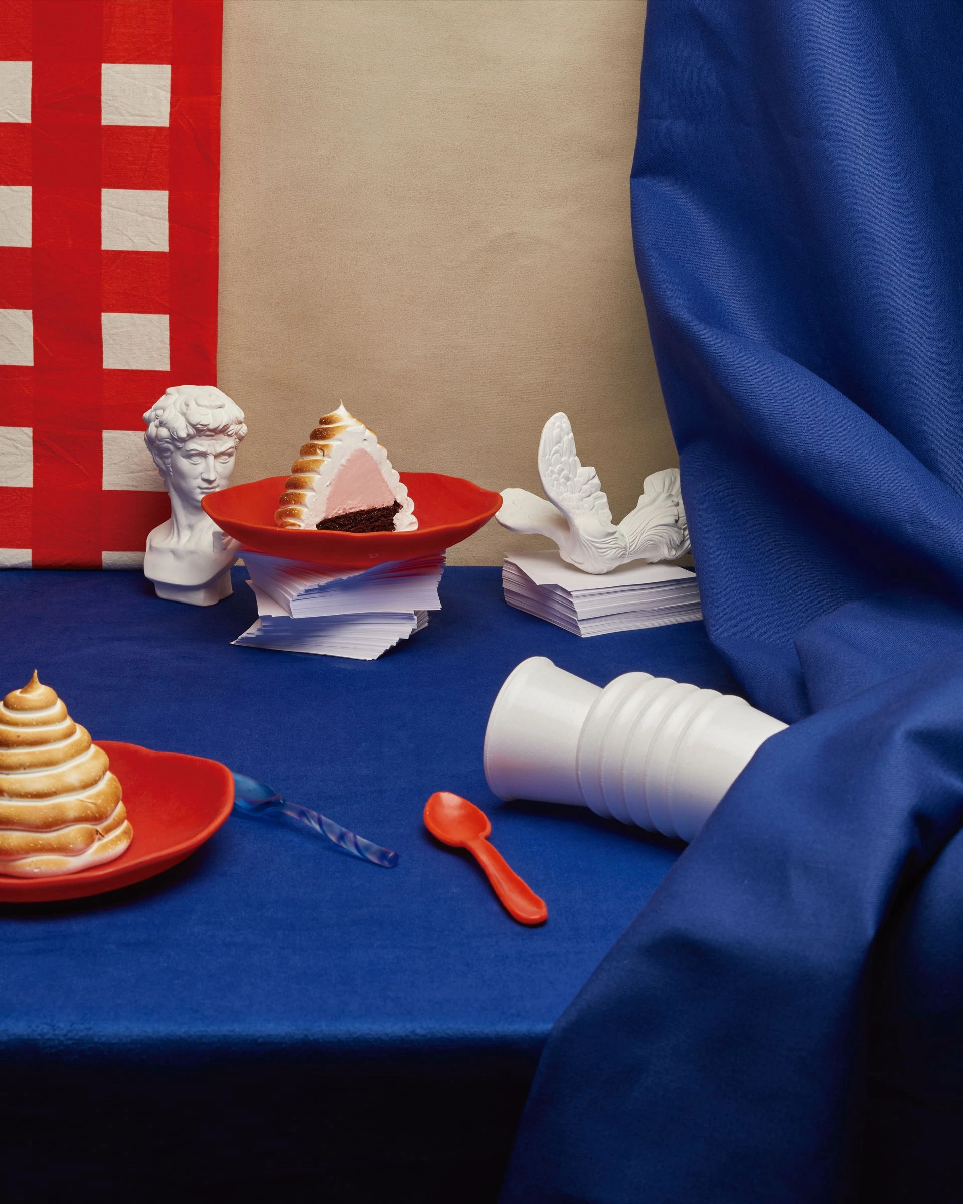 “Still” que en inglés significa “en una pausa”, y se refiere al retrato de objetos quietos.