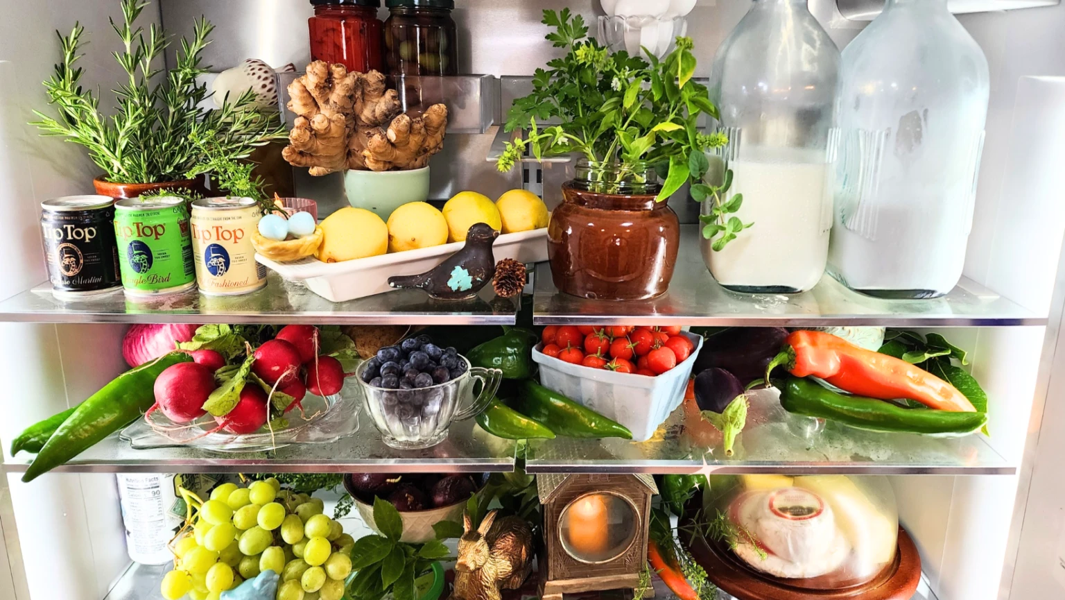 Fridgescaping es un término que nace de la combinación de las palabras “fridge” (heladera) y “tablescaping” (decorar mesas).