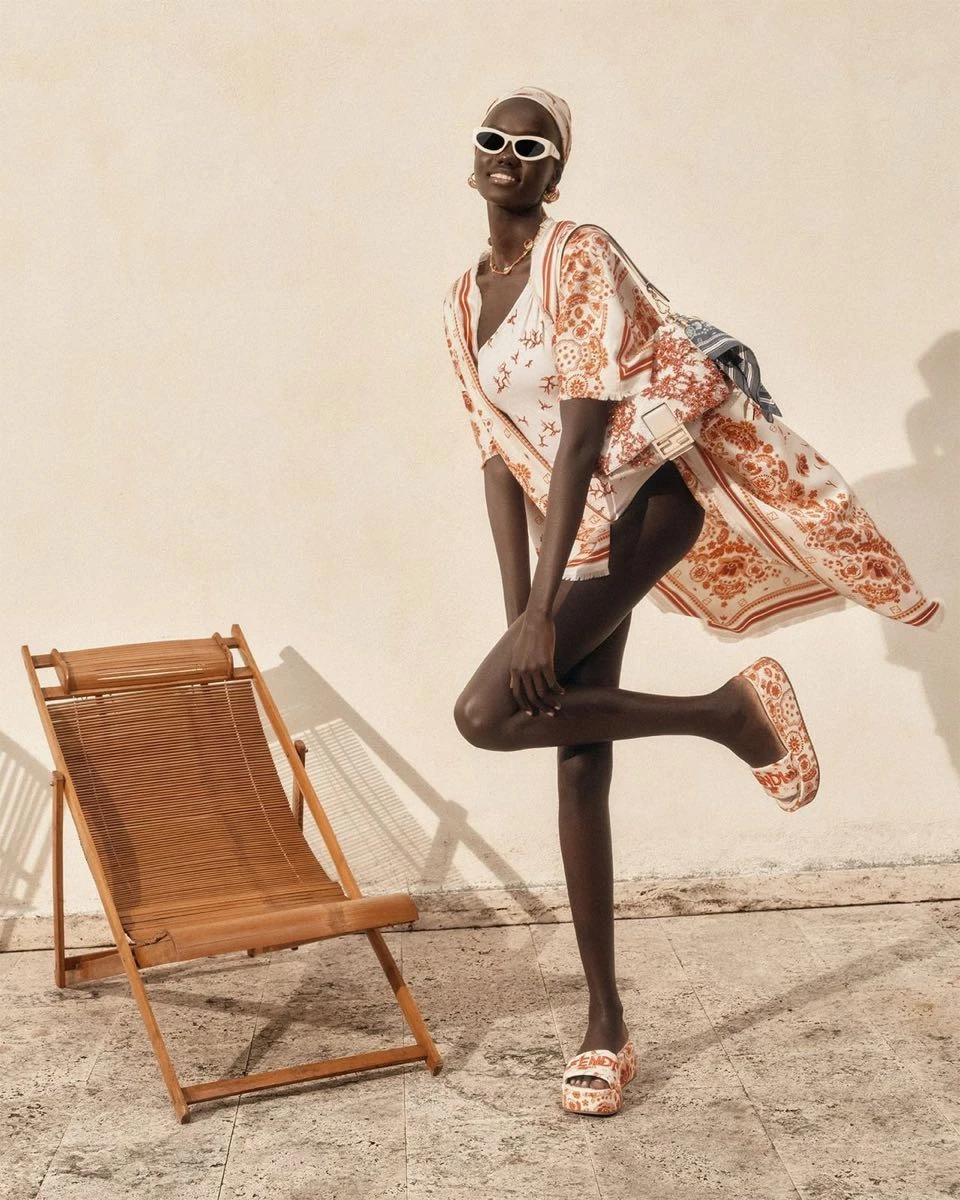 Fendi lanzó su colección en 2025.