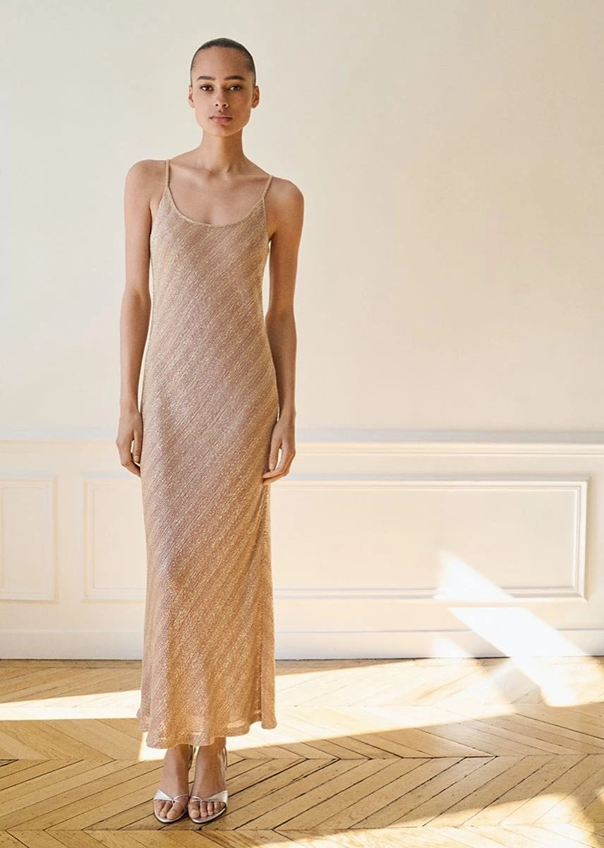 Mango Capsule presentó su colección 2025