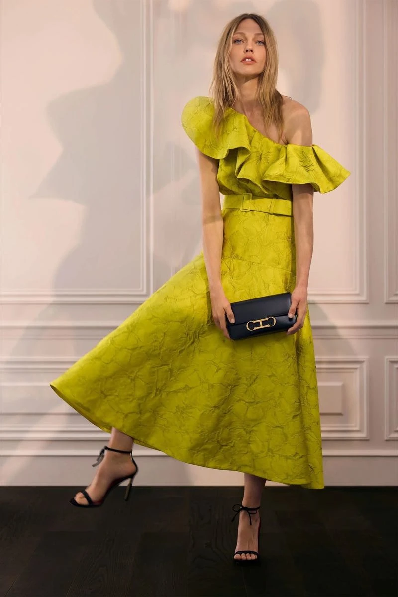 CH Carolina Herrera colección soirée otoño 2025.