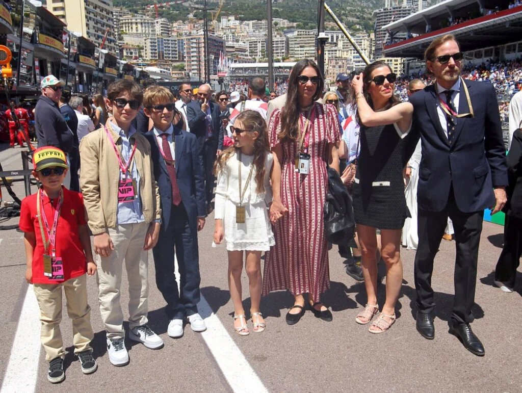 Andrea, Tatiana Casiraghi, Charlotte Casiraghi y Raphael Elmaleh