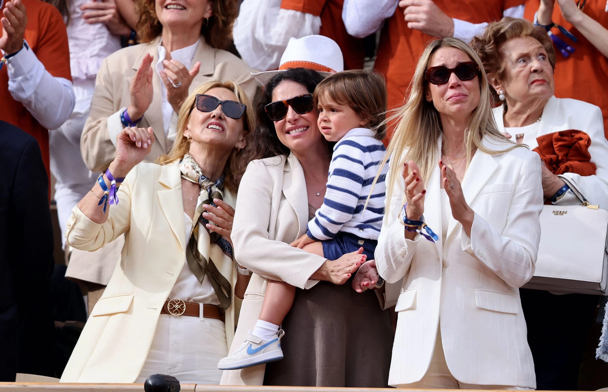 Las fotos de Xisca Perelló y de su hijo, Rafa Jr., en el homenaje a Rafael Nadal en Roland Garrós
