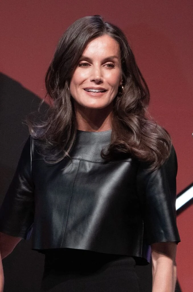 Cancherísimo el crop top de Letizia